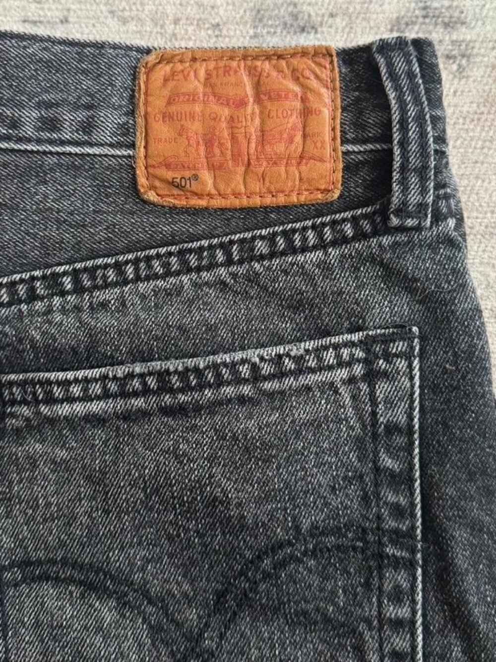 LEVI’S 501 Cut-off Shorts
